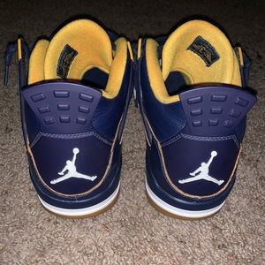 Jordan 4s
